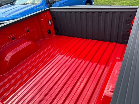 New 2025 Chevrolet Silverado 1500 Custom image 9