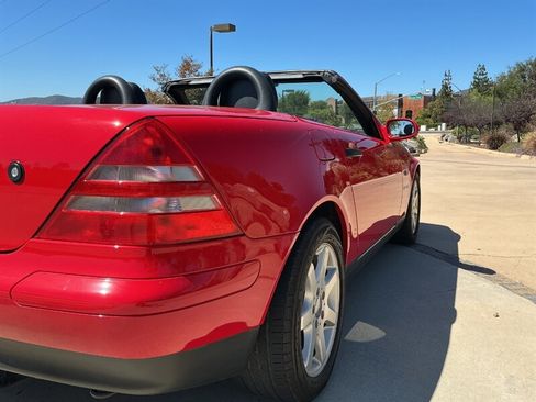 Used 1999 Mercedes-Benz SLK 230 image 14