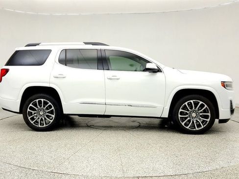 Used 2022 GMC Acadia Denali AWD/4WD image 4