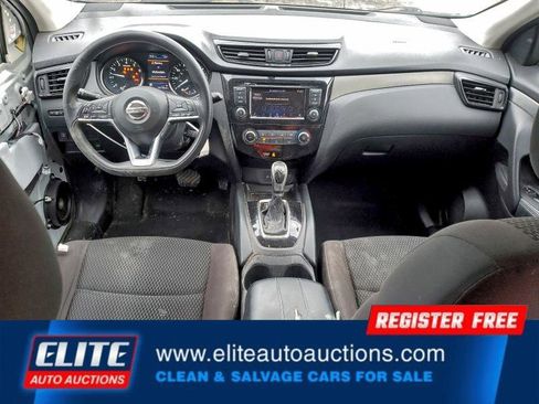 Used 2019 Nissan Rogue Sport S image 16