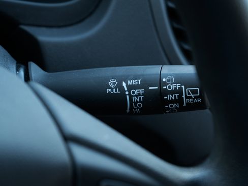 Used 2014 Honda CR-V LX image 25