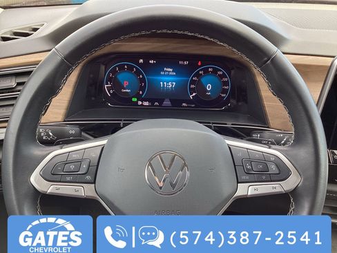 Used 2024 Volkswagen Atlas SE image 29