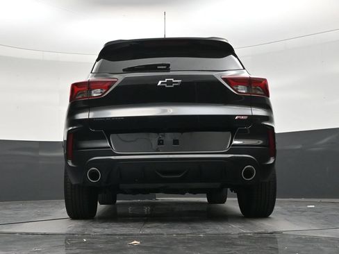 Used 2023 Chevrolet TrailBlazer RS w/ Sun and Liftgate Package FWD image 22