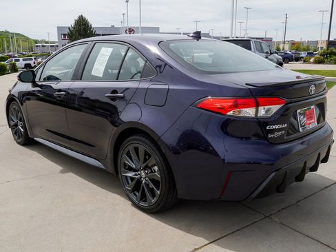 Certified 2024 Toyota Corolla SE FWD image 6
