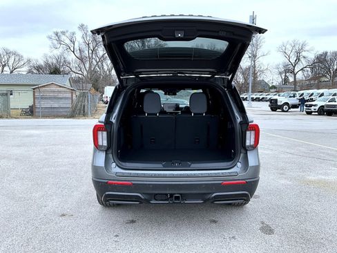 New 2026 Ford Explorer ST-Line w/ ST-Line Street Pack AWD/4WD image 9