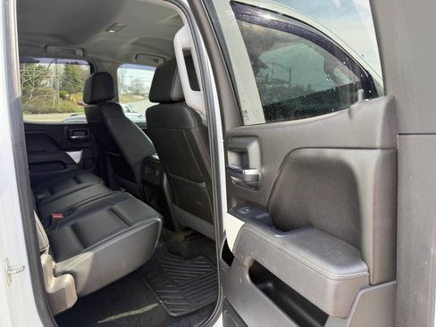 Used 2017 GMC Sierra 2500 SLT w/ Snow Plow Prep Package image 17