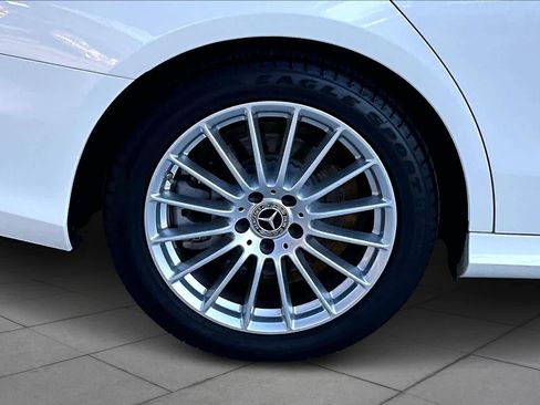 Used 2023 Mercedes-Benz E 450 4MATIC Sedan image 11