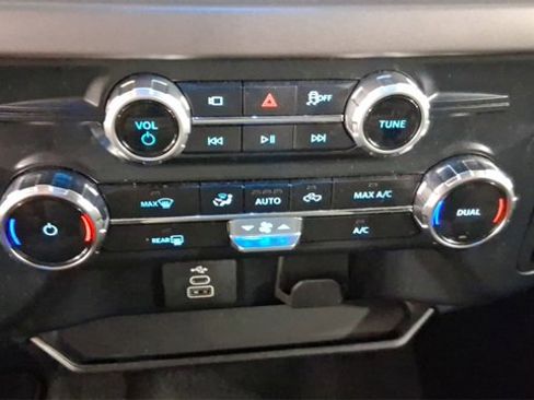 Used 2025 Ford F150 XLT w/ Equipment Group 301A Standard image 32