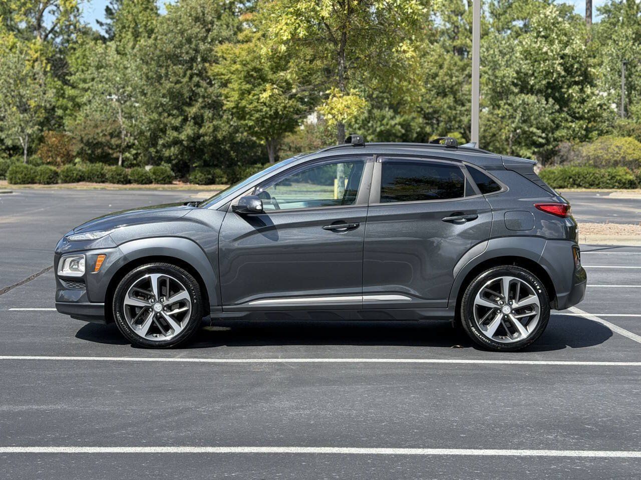 Used 2020 Hyundai Kona Limited AWD/4WD image 4