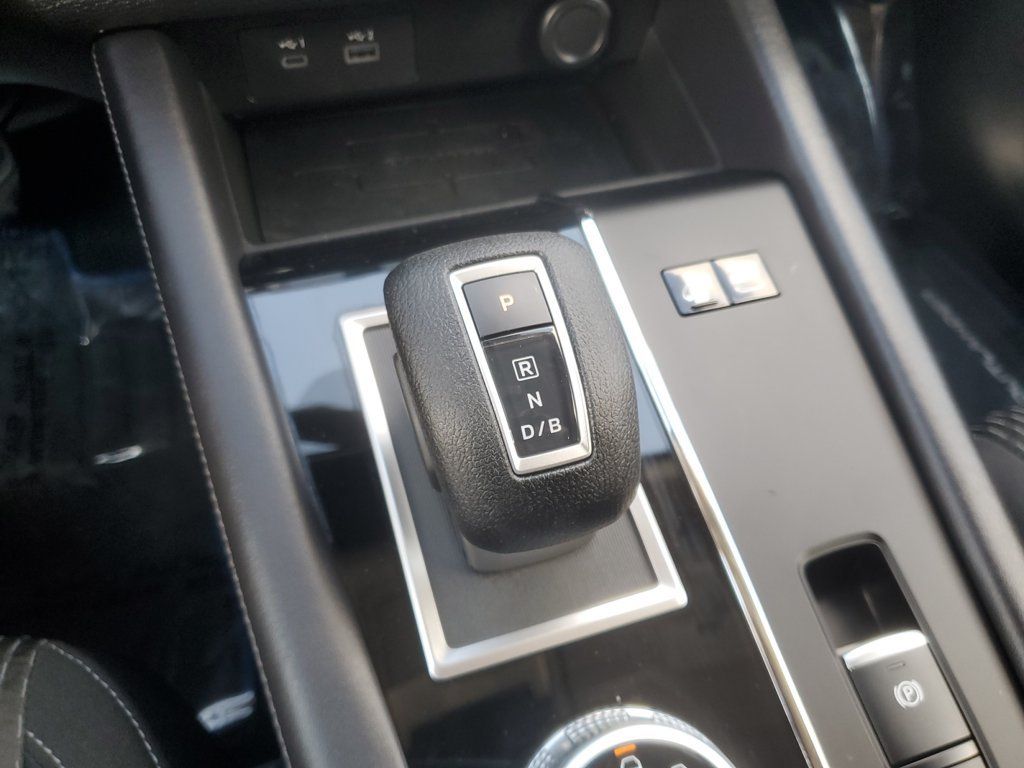 Used 2025 Mitsubishi Outlander ES AWD/4WD image 21