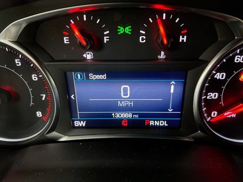 Used 2020 Chevrolet Blazer LT FWD image 13