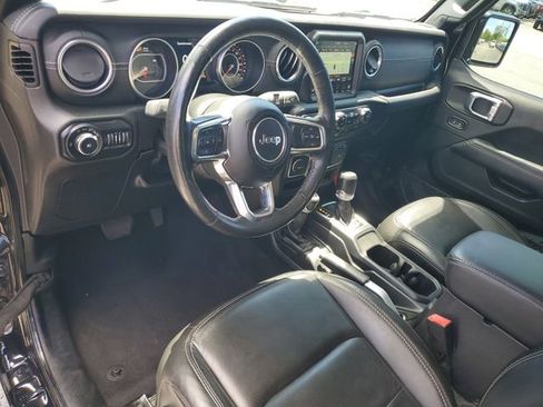 Used 2020 Jeep Wrangler Unlimited Sahara AWD/4WD image 6