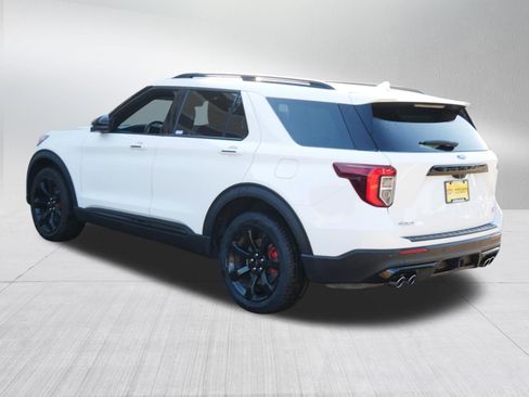 Certified 2023 Ford Explorer ST w/ Technology Package AWD/4WD image 5