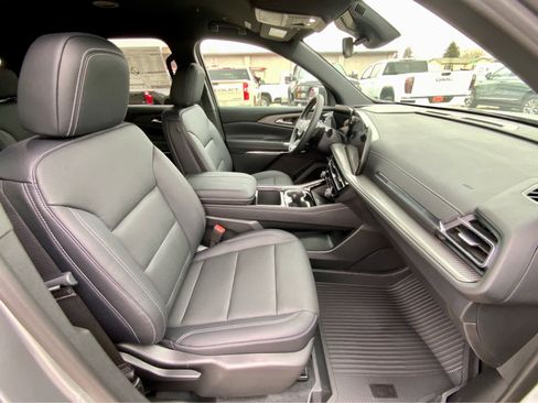 New 2026 Chevrolet Traverse LT w/ LPO, Floor Liner Package image 26