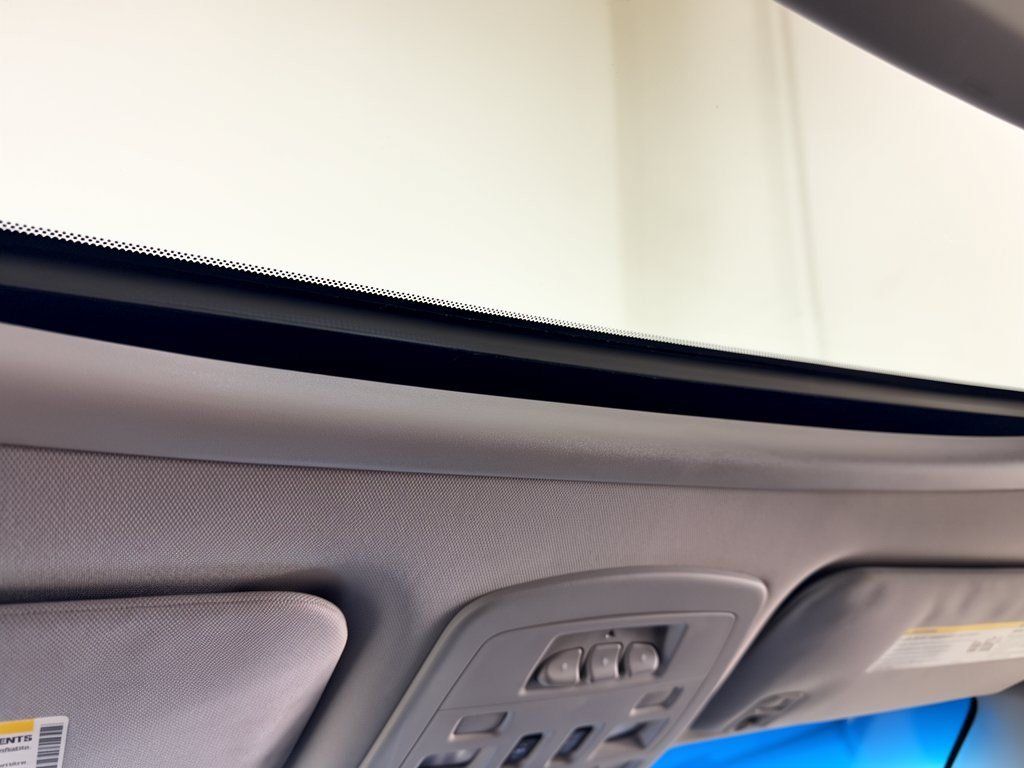 Used 2011 Cadillac CTS V RWD image 27