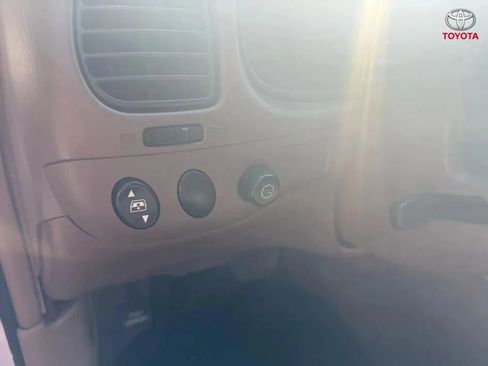 Used 2003 Toyota Sequoia SR5 image 18