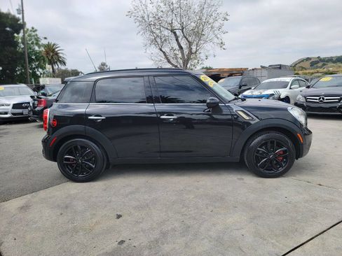 Used 2011 MINI Cooper Countryman S image 5