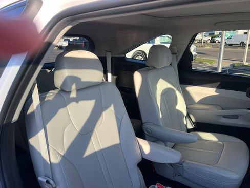 Used 2023 Kia Sorento EX w/ Panoramic Sunroof Package FWD image 42