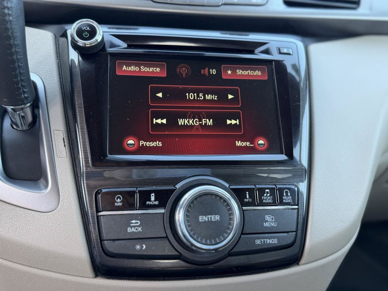 Used 2016 Honda Odyssey Touring image 25