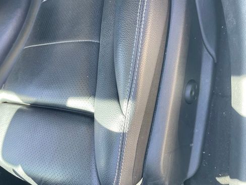 Used 2016 Mercedes-Benz C 300 4MATIC Sedan image 12