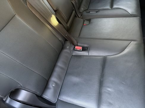 Used 2022 Lexus LX 600 4WD w/ Interior Upgrade Package image 36