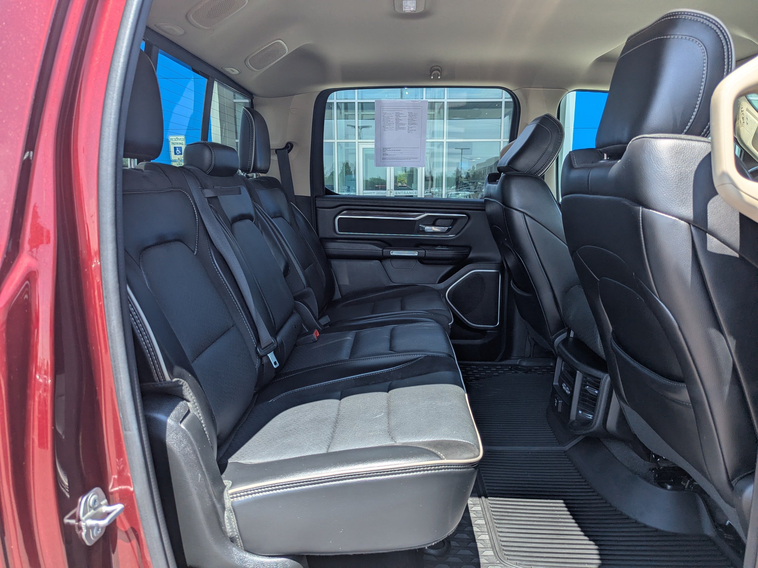 Used 2020 RAM 1500 Laramie AWD/4WD image 38