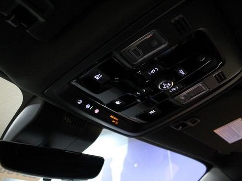 New 2026 GMC Yukon Elevation w/ Elevation Premium Package AWD/4WD image 31