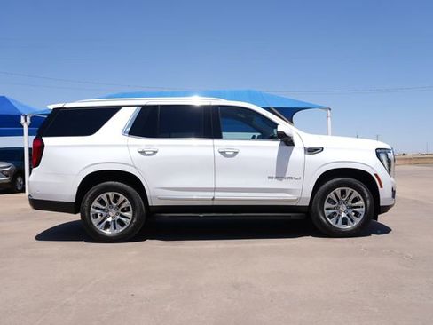 Used 2025 GMC Yukon Denali AWD/4WD image 2