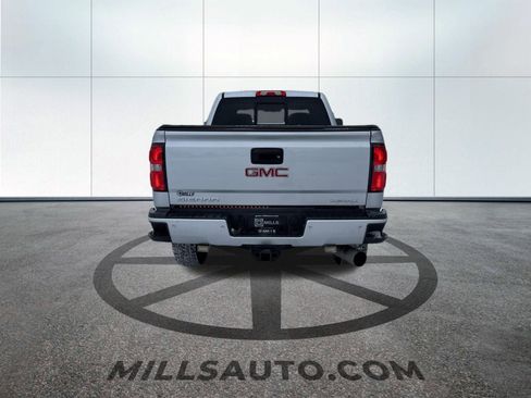 Used 2019 GMC Sierra 2500 Denali w/ Duramax Plus Package image 8