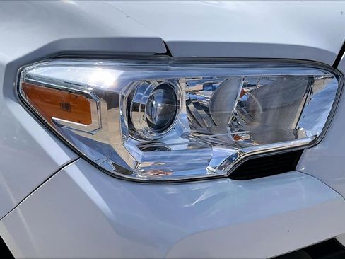 Used 2023 Toyota Tacoma SR AWD/4WD image 26