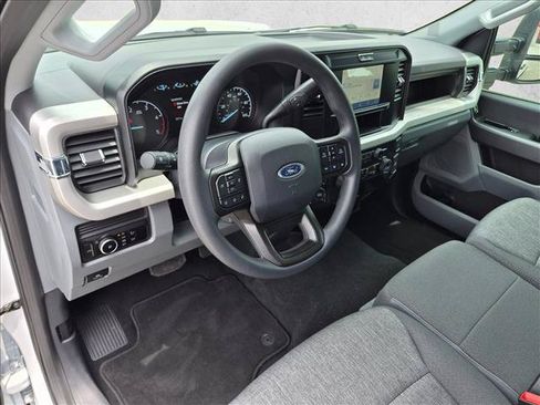 Used 2025 Ford F250 XL w/ STX Appearance Package AWD/4WD image 10