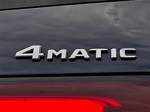 Used 2023 Mercedes-Benz GLC 300 4MATIC image 31