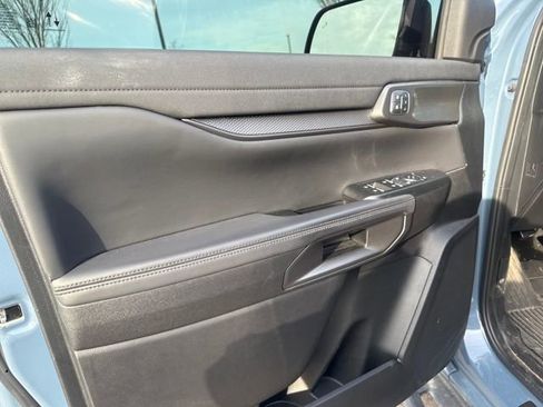 Used 2025 Ford Ranger Raptor image 9