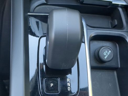 Used 2025 Volvo XC60 B5 Plus image 20