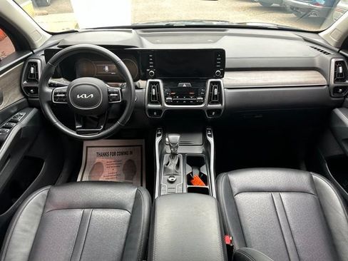 Used 2022 Kia Sorento S AWD/4WD image 17