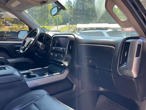 Used 2017 Chevrolet Silverado 1500 LT w/ All Star Edition AWD/4WD image 9