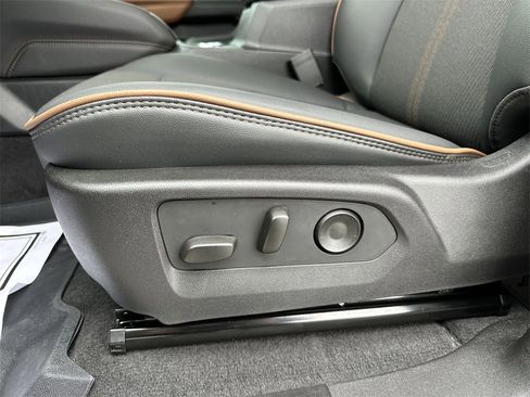 Used 2026 GMC Canyon AT4 image 12