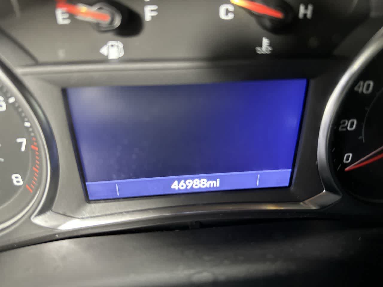 Used 2023 Chevrolet Traverse LT FWD image 16