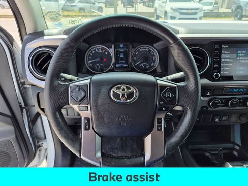 Used 2022 Toyota Tacoma SR5 w/ Technology Package RWD image 15
