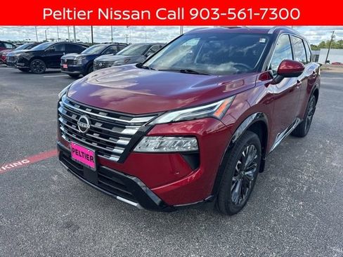 Certified 2024 Nissan Rogue Platinum w/ Platinum Premium Package FWD image 7