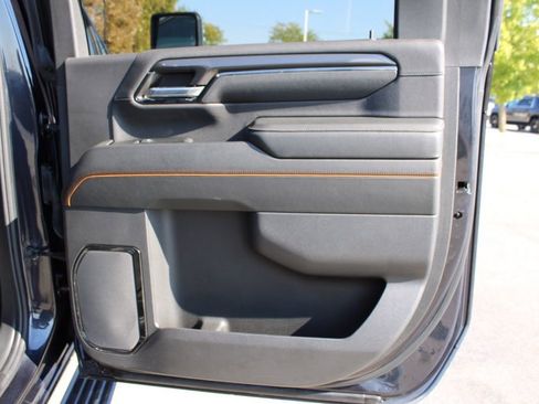 Used 2024 GMC Sierra 2500 AT4 w/ AT4 Premium Plus Package image 24