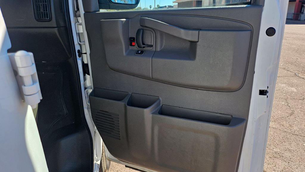 Used 2025 Chevrolet Express 3500 LT w/ LT Preferred Equipment Group RWD image 18