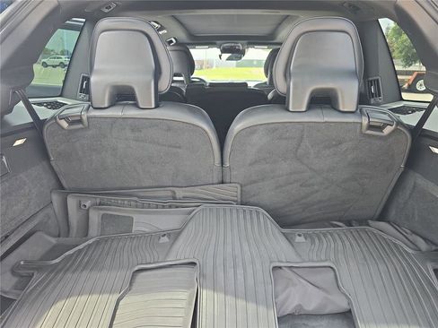 Used 2018 Volvo XC90 T6 R-Design w/ Convenience Package AWD/4WD image 12