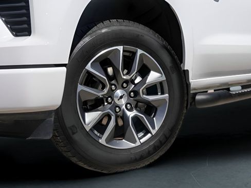 Used 2024 Chevrolet Silverado 1500 RST AWD/4WD image 3