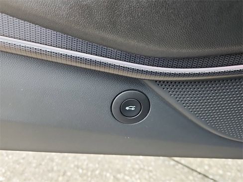 Used 2022 Chevrolet Camaro LT w/ RS Package image 18