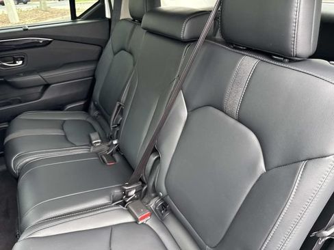 Certified 2023 Honda Pilot Touring image 14