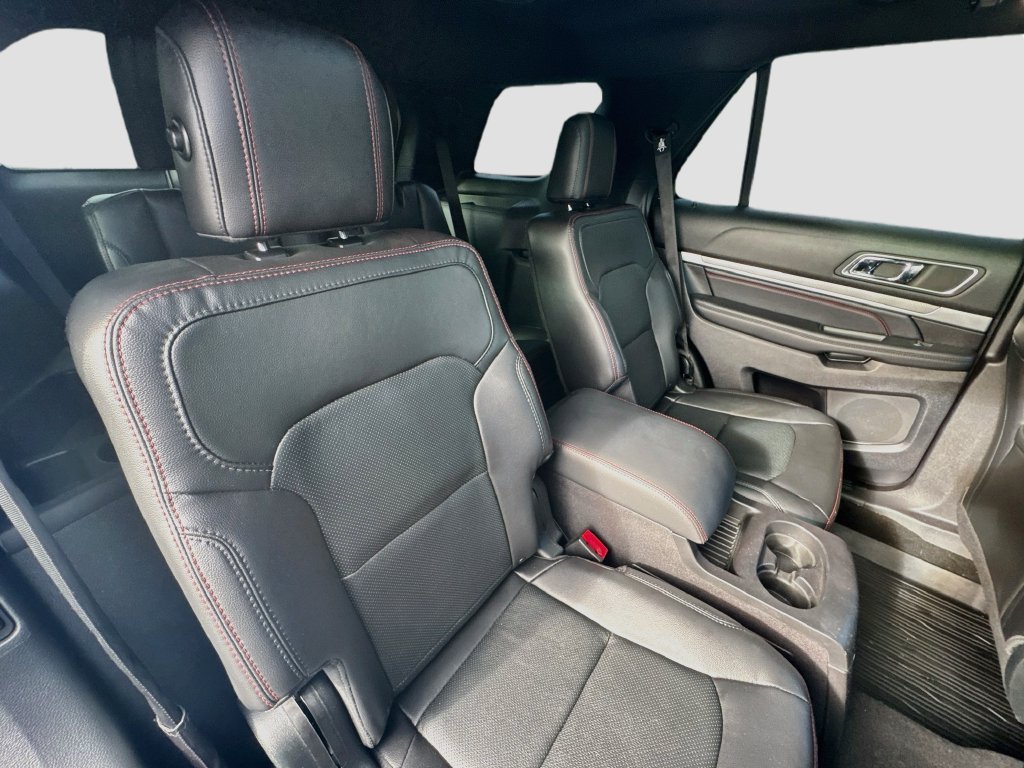 Used 2018 Ford Explorer Sport w/ Equipment Group 401A AWD/4WD image 30