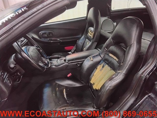 Used 1998 Chevrolet Corvette Coupe w/ Roof Pkg RWD image 11