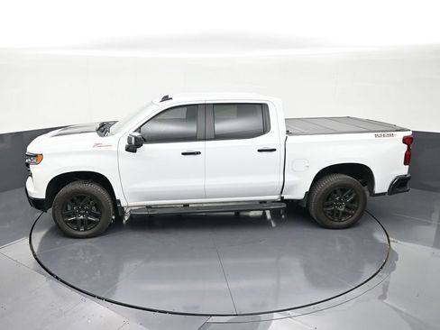 Used 2026 Chevrolet Silverado 1500 LT Trail Boss w/ LT Trail Boss Premium Package AWD/4WD image 13