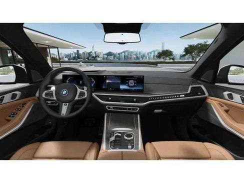 Used 2025 BMW X5 xDrive50e w/ M Sport Package AWD/4WD image 10